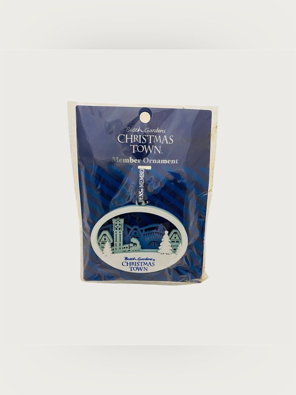 Busch Gardens Williamsburg Christmas Town Member Only Holiday Wood Ornament 2021